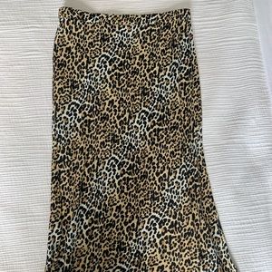 Gap Leopard light weight long skirt